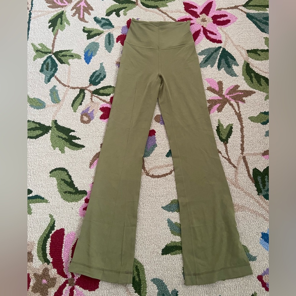 Lululemon Groove Pants in Bronze Green size 2